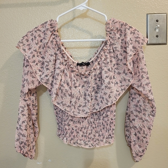 Shop 17 Floral off the shoulder ruffle long sleeve crop top blouse size Medium - Picture 1 of 6